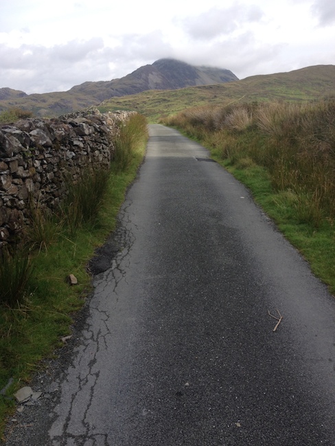 The long single-track and frequently-gated back road to Cnicht! © Haydn Williams 2014